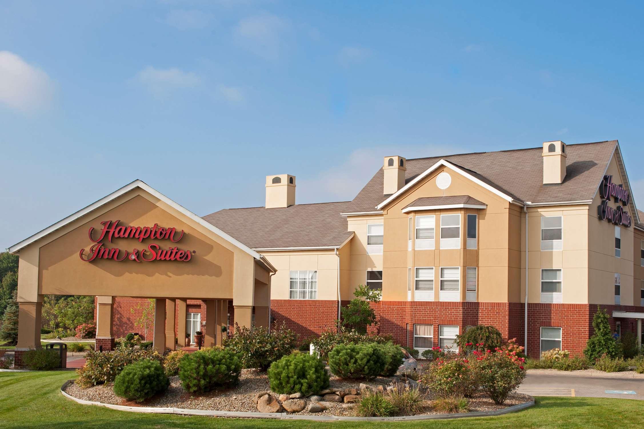 Hampton & Cleveland-southeast-streetsboro 3*