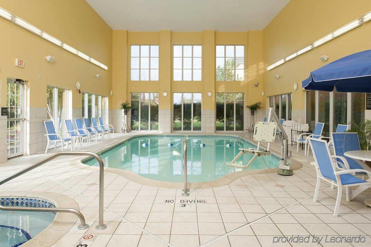 Hotel Hampton & Cleveland-southeast-streetsboro 3*