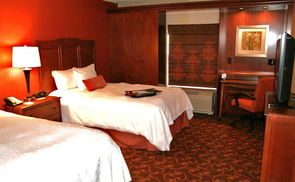 Hotel Hampton & Cleveland-southeast-streetsboro