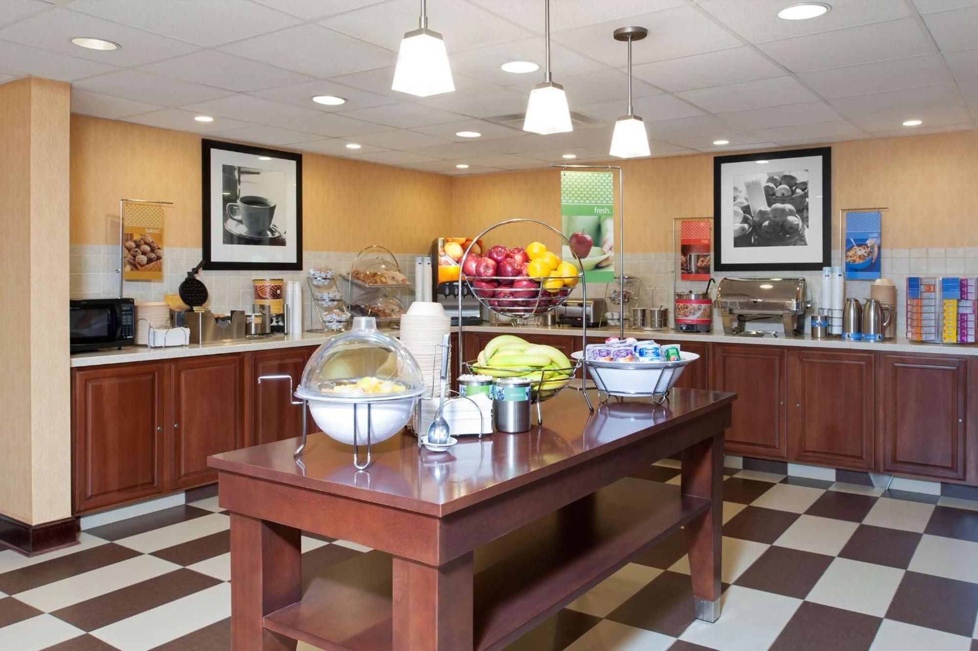 Hampton & Cleveland-southeast-streetsboro Hotel 3*
